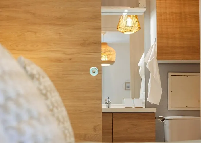 Le Cocon T2 Cosy, Piscine Et Parking Prive 圣保罗-莱达