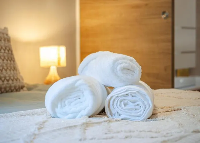 Le Cocon T2 Cosy, Piscine Et Parking Prive 公寓 *